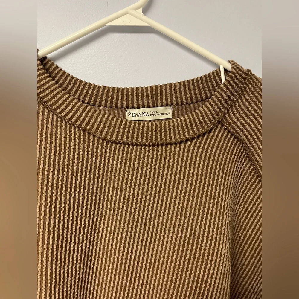 Zenana Brown Ribbed Short Sleeve Shirt - Picture 2 of 3